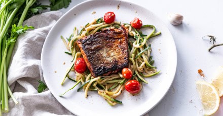 Wild one-pan Cajun salmon with zucchini pasta - Step 6