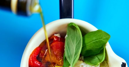 Kantabrische Sardellenpasta mit rotem Paprika-pesto