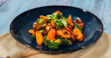 Air Fried Garlic and Ginger Cod with Broccoli and Carrots