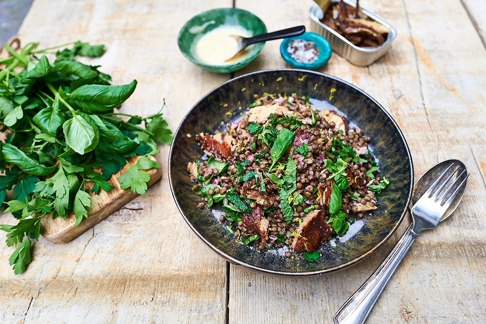 Lentil salad with tinned herring